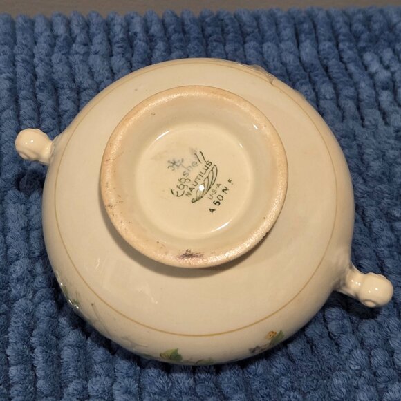 Homer Laughlin N1755 Eggshell Nautilus, Yellow & Gray Flowers, Sugar Bowl & Lid - Picture 2 of 3